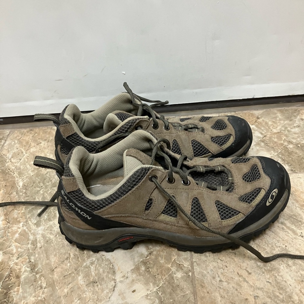 Shoes Salomon Women's Exit Aero Gray Black Hiking Shoe Contagrip 449168 Size 9.5